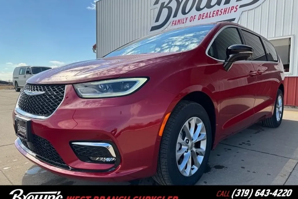 2025 Chrysler Pacifica photo 1