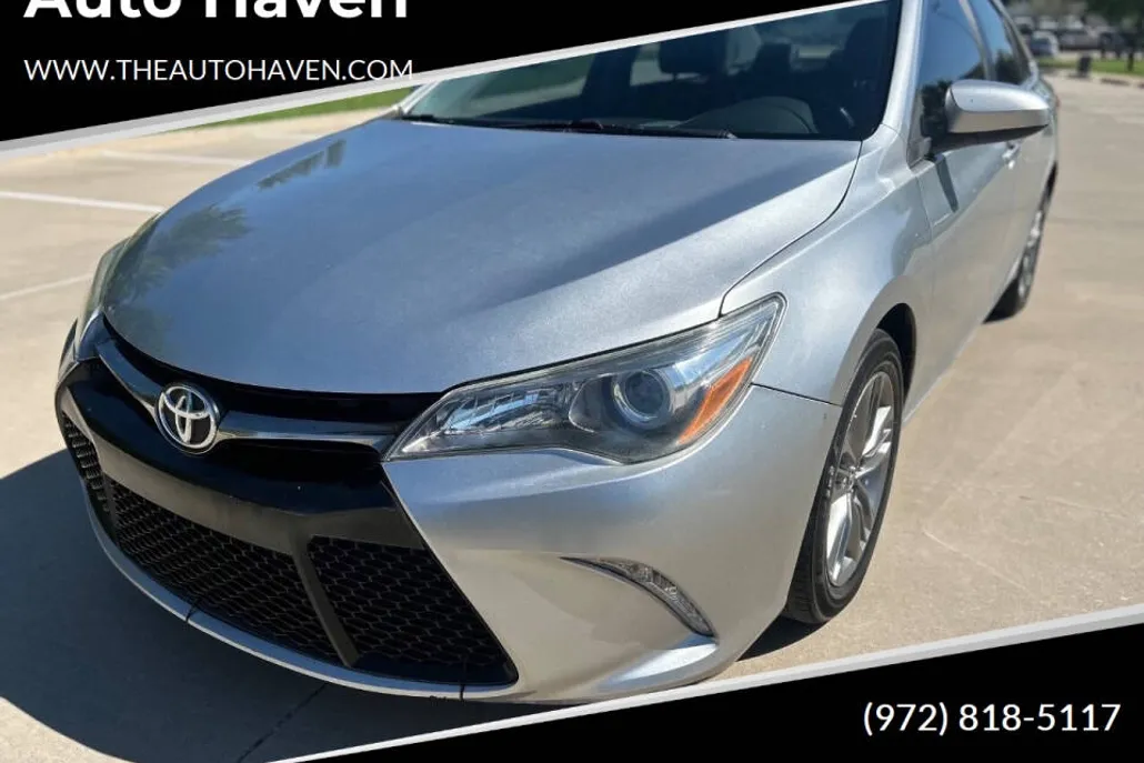 2017 Toyota Camry XLE XSE photo 1