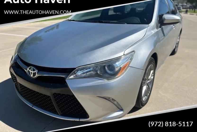 2017 Toyota Camry XLE XSE photo 1
