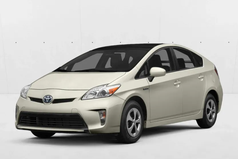 2015 Toyota Prius Three photo 1