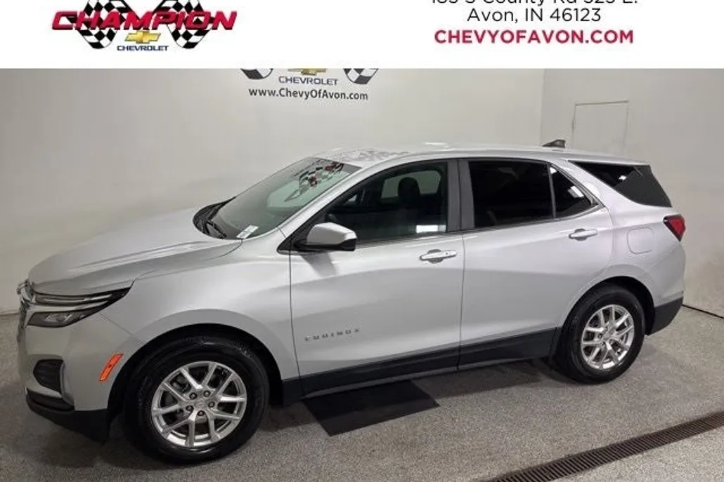 2022 Chevrolet Equinox LT photo 1