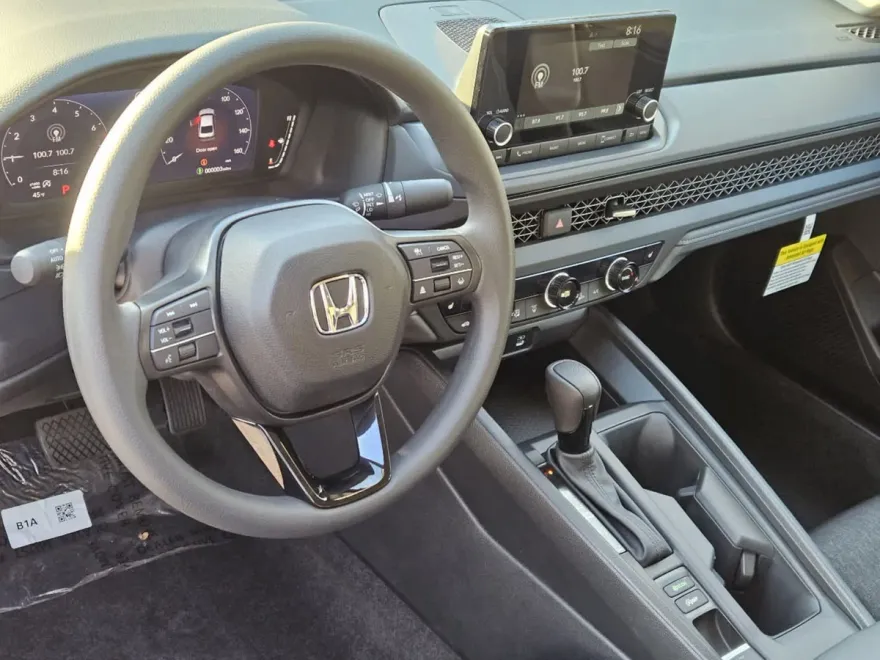 2025 Honda Accord SE photo 1