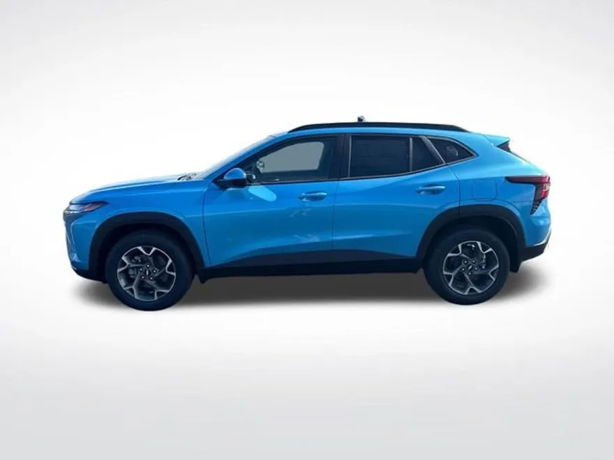 2026 Chevrolet Trax LT photo 1