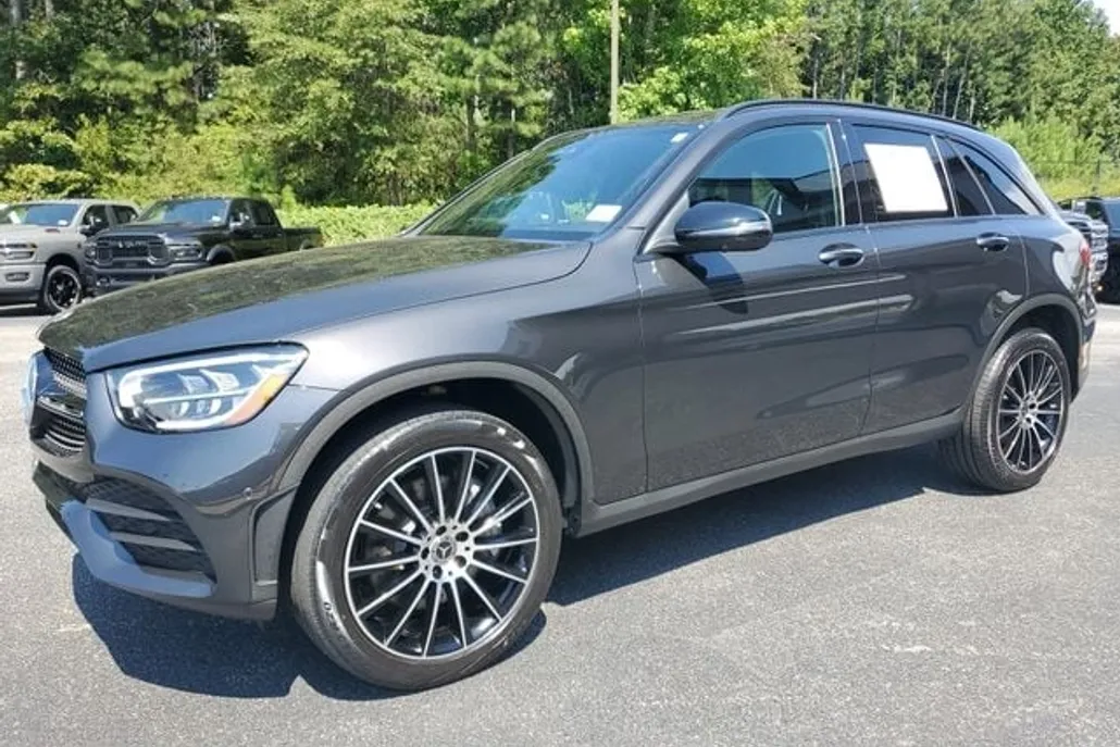 2022 Mercedes Benz GLC 300 photo 1