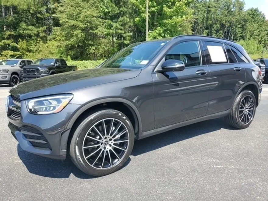 2022 Mercedes Benz GLC 300 photo 1