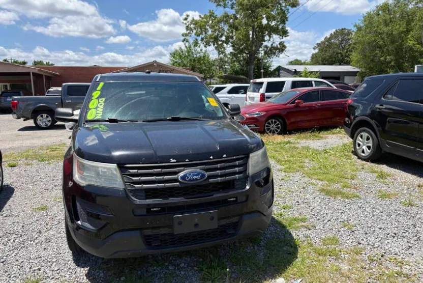 2017 Ford Explorer photo 1