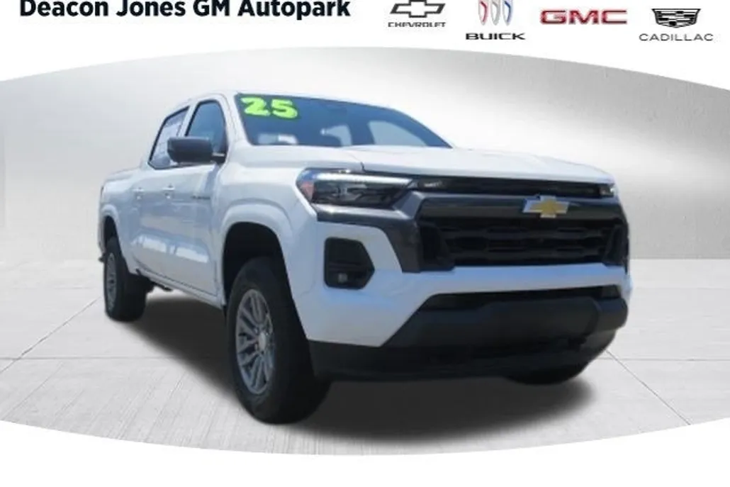 2025 Chevrolet Colorado Work Truck LT photo 1