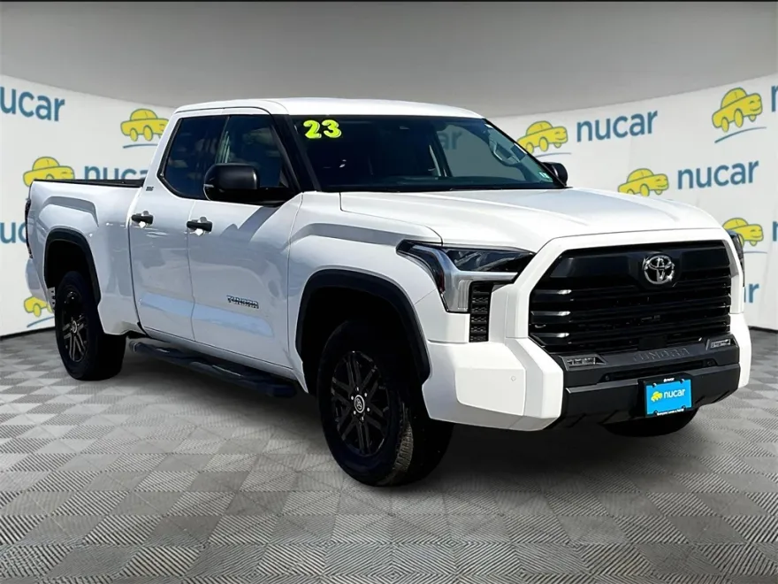 2023 Toyota Tundra SR5 photo 1