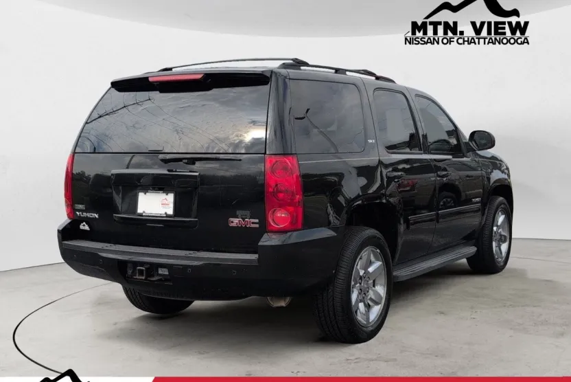 2010 Gmc Yukon SLT photo 1