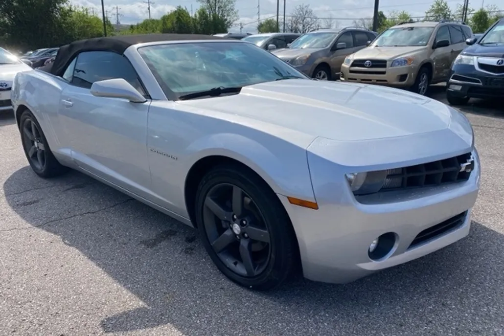 2011 Chevrolet Camaro 2LT photo 1