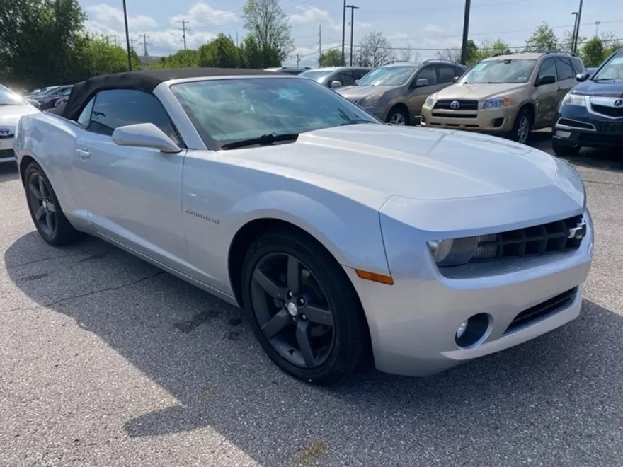 2011 Chevrolet Camaro 2LT photo 1