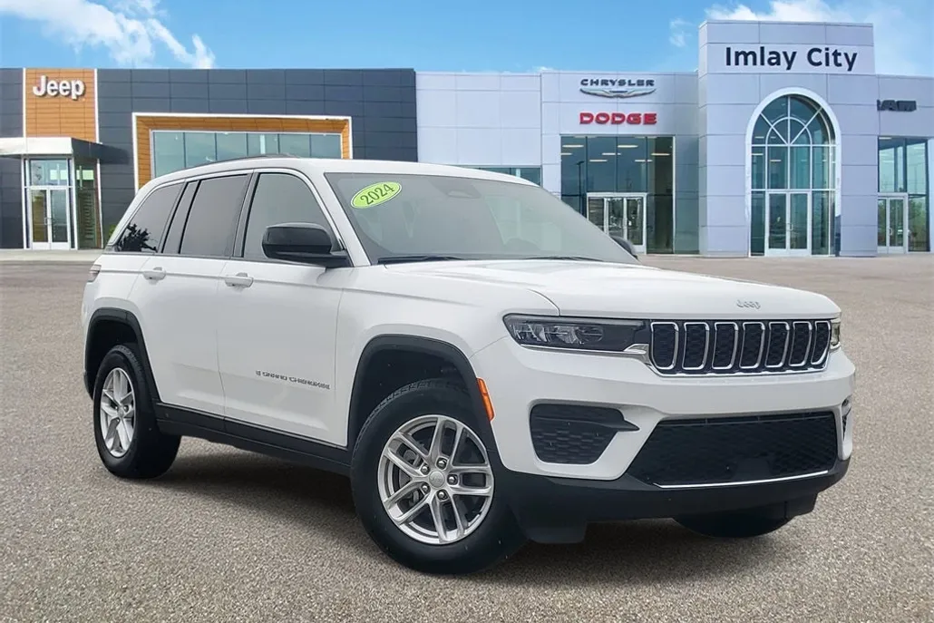 2024 Jeep Grand Cherokee Laredo photo 1