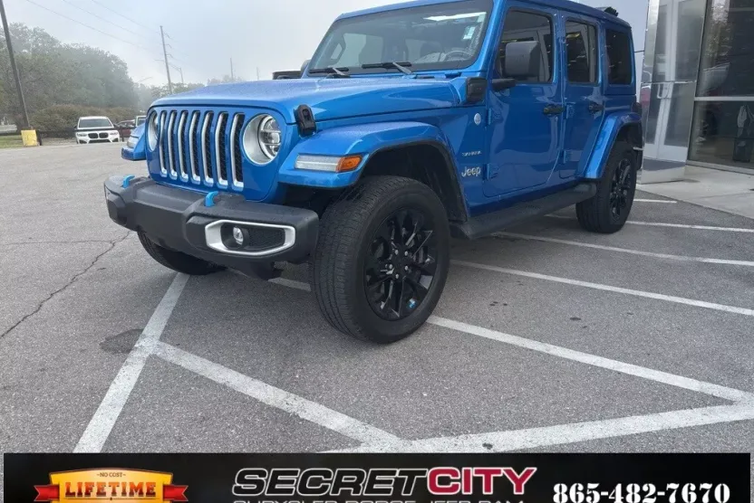 2022 Jeep Wrangler Unlimited Sahara 4xe photo 1