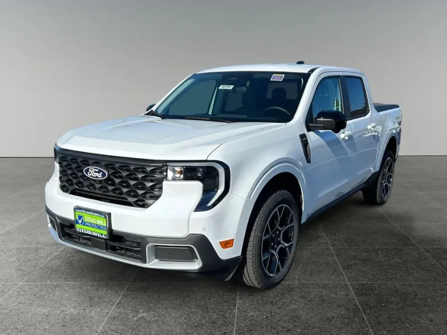2025 Ford Maverick Lariat photo 1