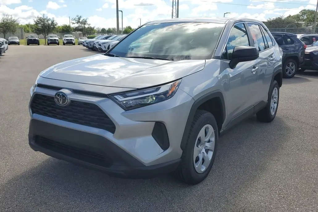 2025 Toyota RAV4 LE photo 1