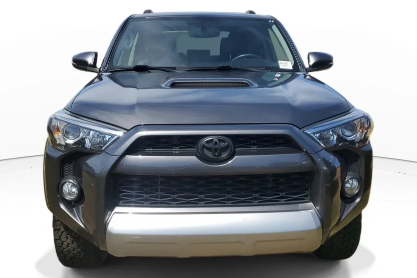 2017 Toyota 4Runner TRD Off-Road Premium photo 1