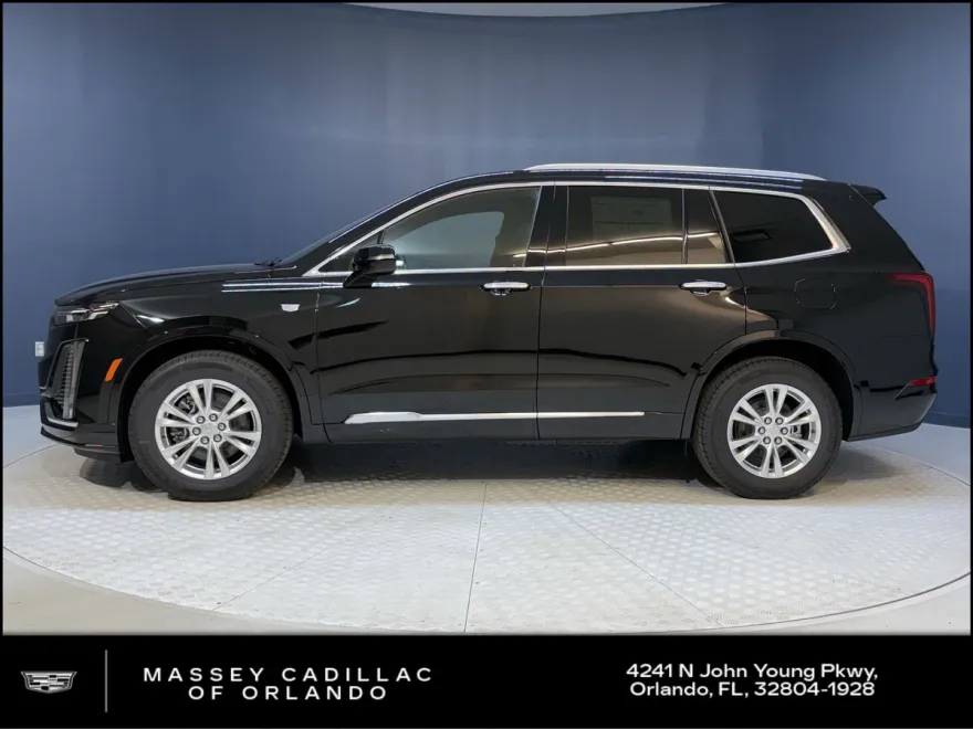 2025 Cadillac XT6 Luxury photo 1