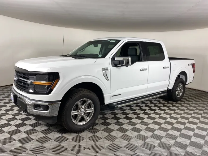 2025 Ford F-150 XLT photo 1