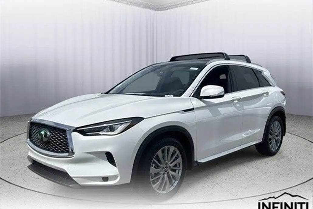 2025 Infiniti QX50 Luxe AWD photo 1