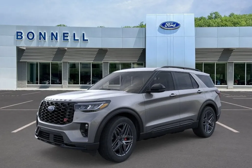 2025 Ford Explorer ST photo 1