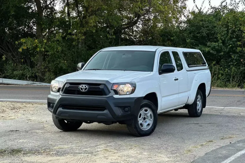 2015 Toyota Tacoma Base photo 1