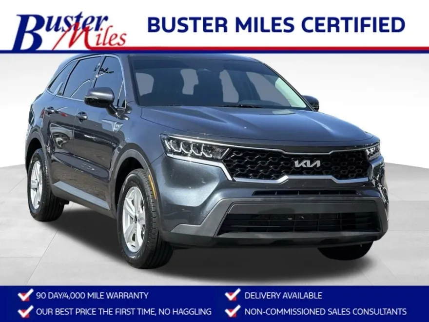 2023 Kia Sorento LX photo 1