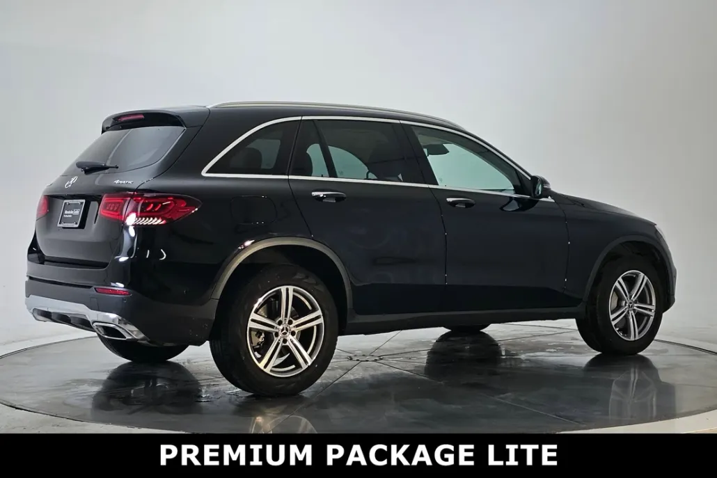 2022 Mercedes Benz GLC 300 4MATIC photo 1