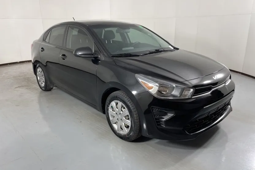 2022 Kia Rio LX photo 1