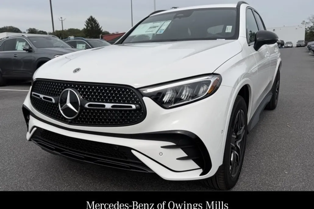 2026 Mercedes Benz GLC 300 4MATIC photo 1