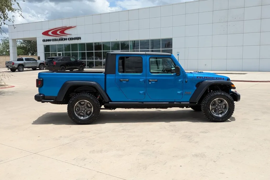2020 Jeep Gladiator Rubicon photo 1