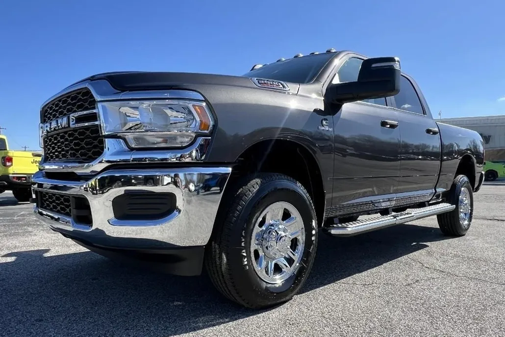 2024 Ram 2500 Tradesman photo 1