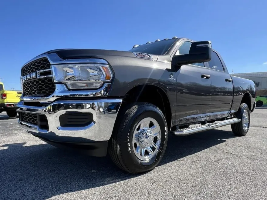2024 Ram 2500 Tradesman photo 1