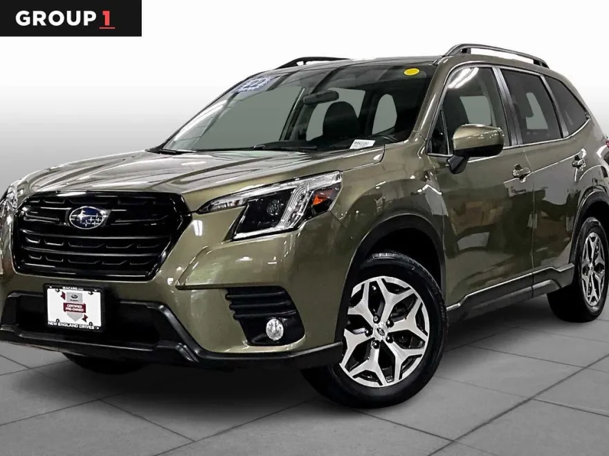 2022 Subaru Forester Premium photo 1