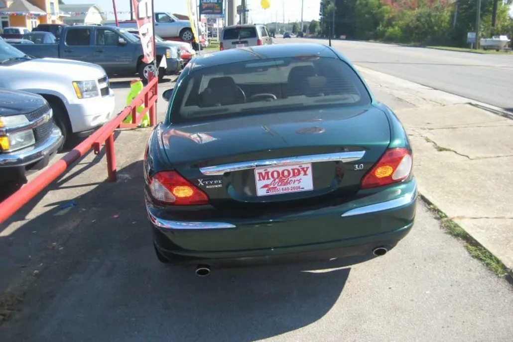 2004 Jaguar X-Type photo 1