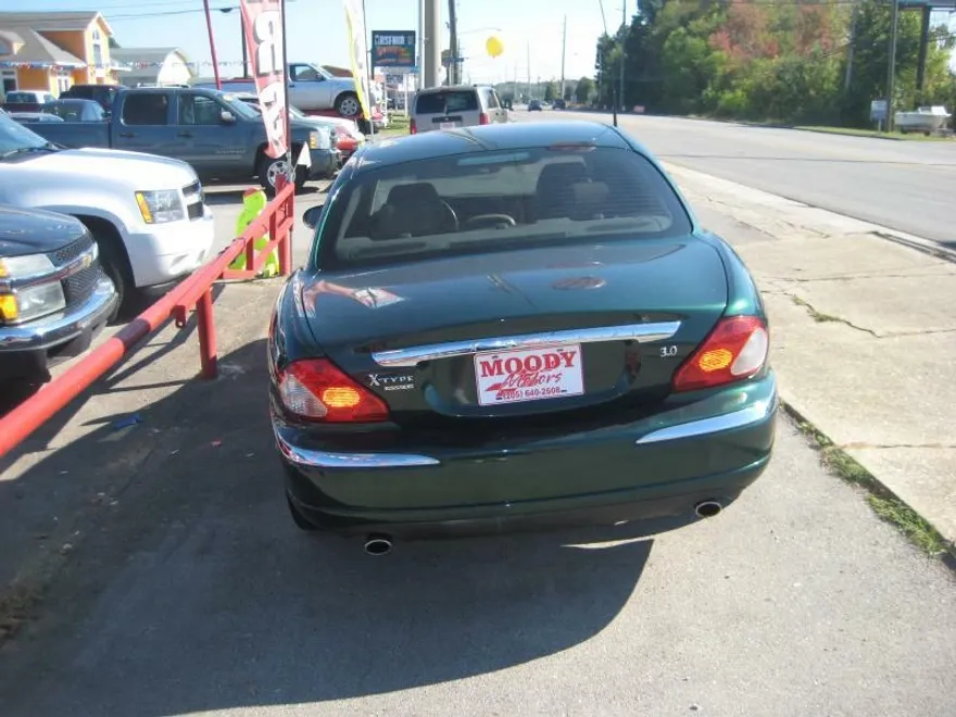 2004 Jaguar X-Type photo 1