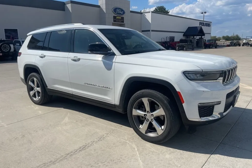 2022 Jeep Grand Cherokee Limited photo 1