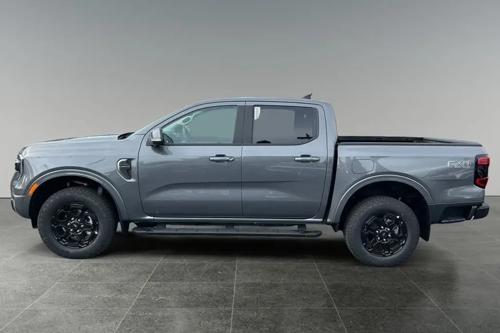 2025 Ford Ranger Lariat photo 1