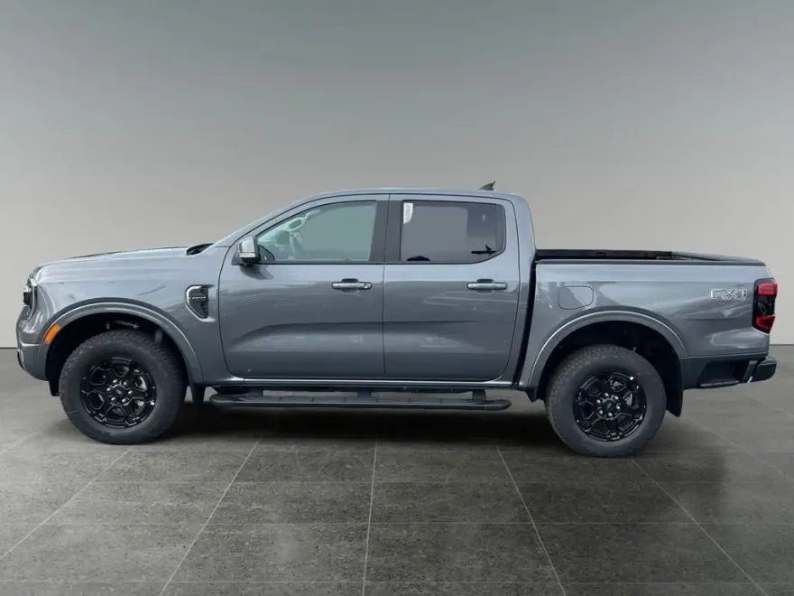 2025 Ford Ranger Lariat photo 1