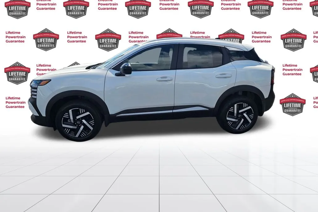 2026 Nissan Kicks SV photo 1