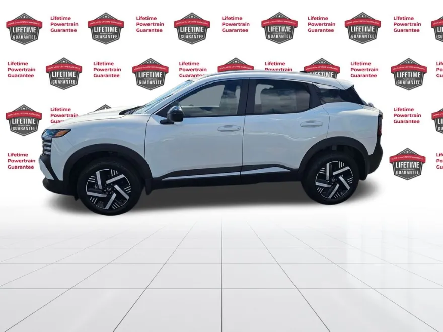 2026 Nissan Kicks SV photo 1