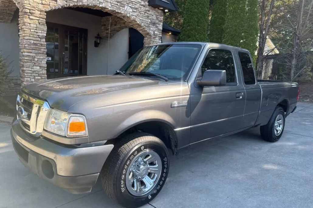 2011 Ford Ranger XLT photo 1