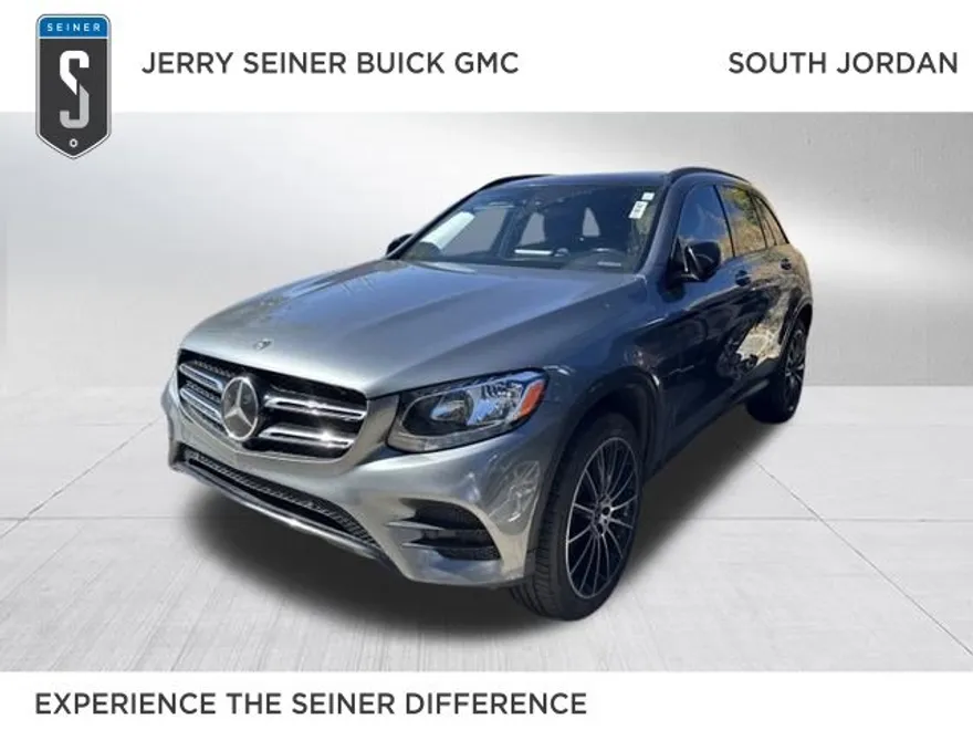 2018 Mercedes Benz GLC 300 4MATIC photo 1