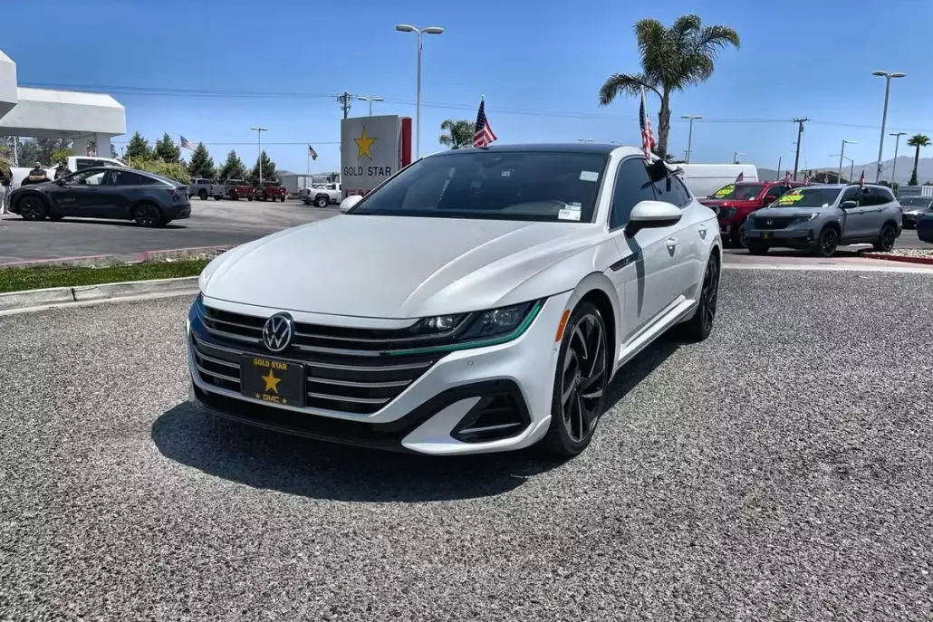 2023 Volkswagen Arteon SEL Premium R-Line photo 1