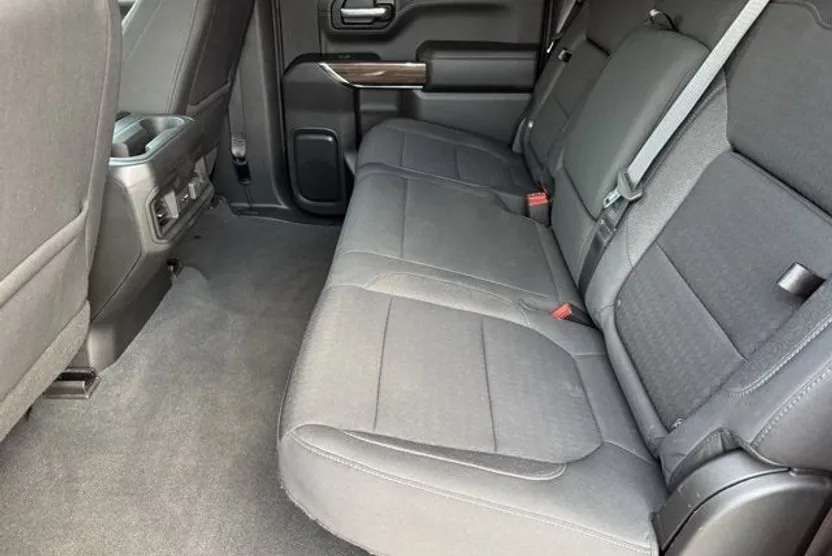 2021 Chevrolet Silverado 1500 RST photo 1