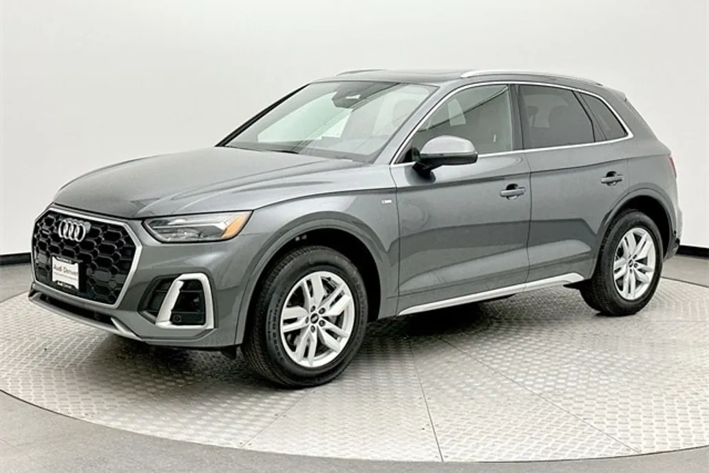 2022 Audi Q5 45 S line Premium photo 1