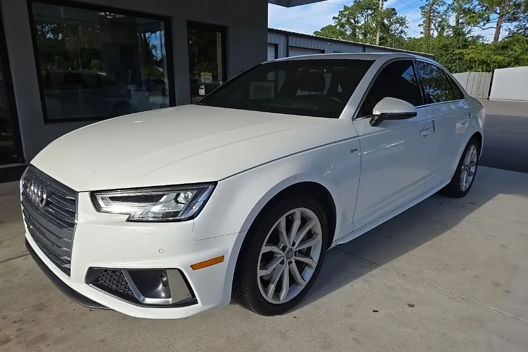 2019 Audi A4 2.0T Prestige Quattro photo 1