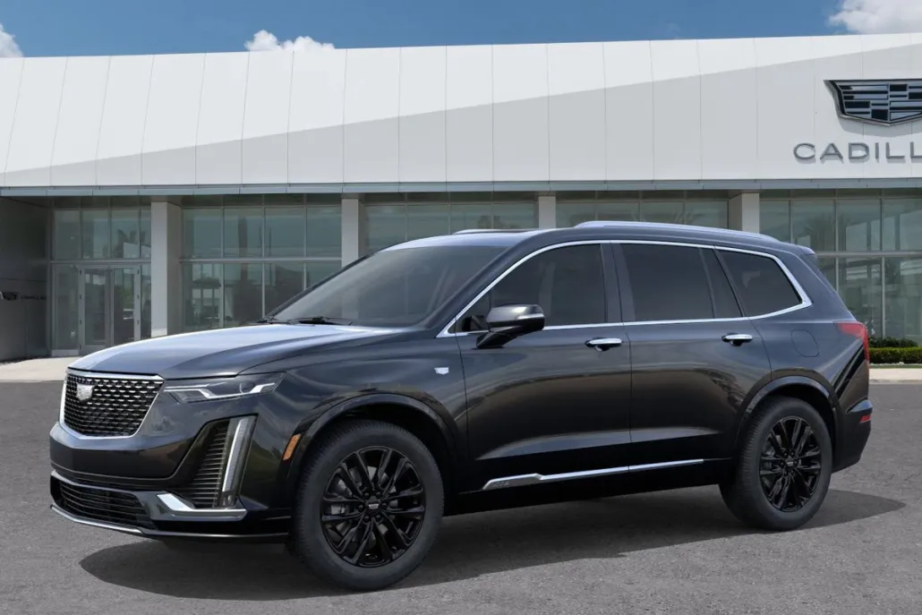 2025 Cadillac XT6 Luxury photo 1