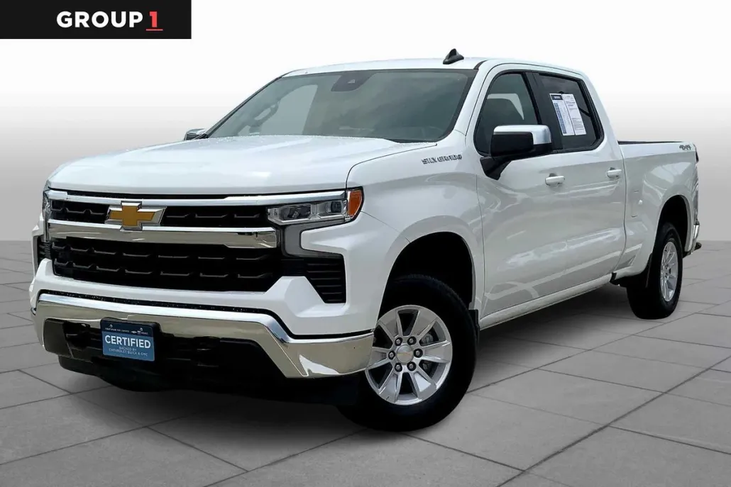 2024 Chevrolet Silverado 1500 LT photo 1