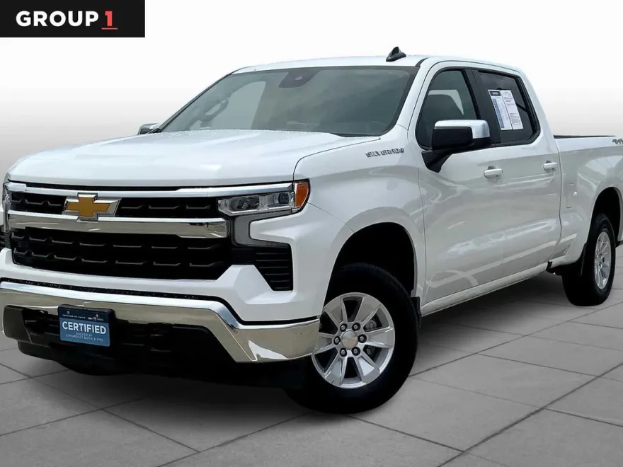 2024 Chevrolet Silverado 1500 LT photo 1