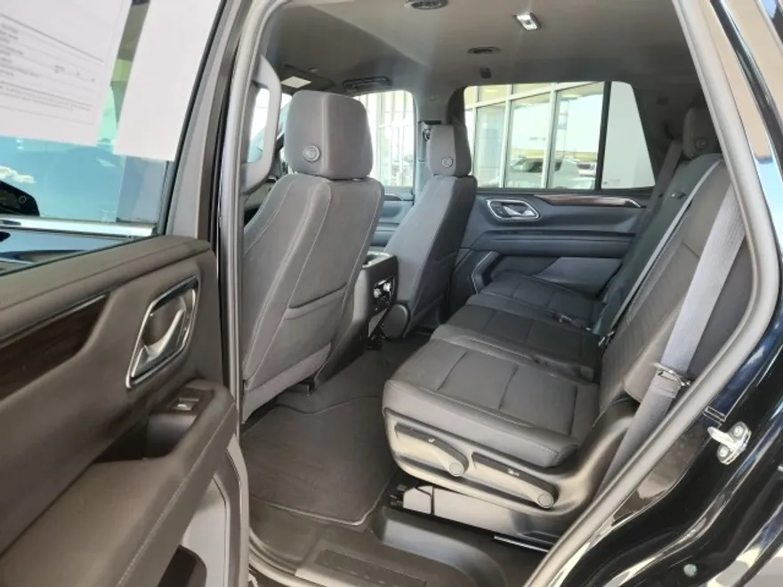2024 Gmc Yukon SLE photo 1